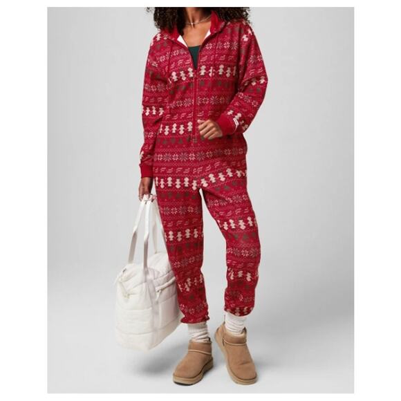 Fabletics‎ Women's Red Fair Isle Cozy Fleece Hooded Jumpsuit Pajama Medium - Picture 1 of 11